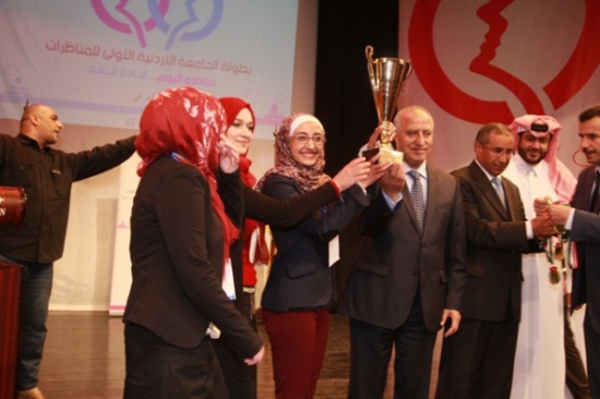 "هندسة الأردنية" تظفر بنهائي بطولة الجامعة للمناظرات