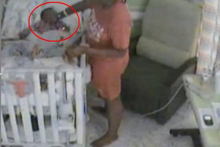 ماذا فعلت الخادمة برضيع كفيلها بعد رفض تسفيرها ؟ ماذا فعلت الخادمة برضيع كفيلها بعد رفض تسفيرها ؟