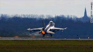 أوكامبو يسعى لإصدار مذاكرات اعتقال بحق 3 أشخاص في ليبيا