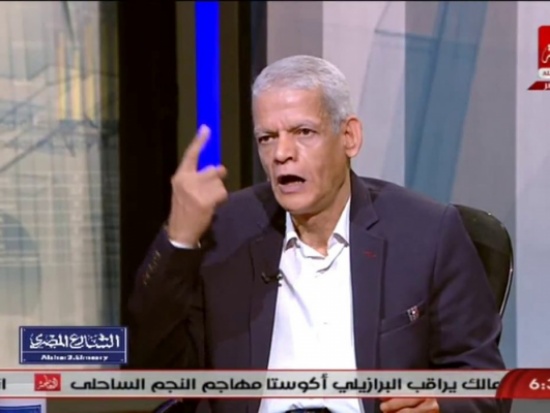 شاهد… مذيع مصري يطرد صاحب مشروع “رخصة الانجاب” على الهواء! شاهد… مذيع مصري يطرد صاحب مشروع “رخصة الانجاب” على الهواء!