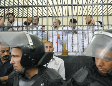 حبس 21 طالبا مؤيدا لمرسي بينهم ثلاث فتيات من سنتين إلى خمسة