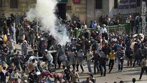 مصر تسعى لجذب 12 مليار دولار خلال عامين مصر تسعى لجذب 12 مليار دولار خلال عامين