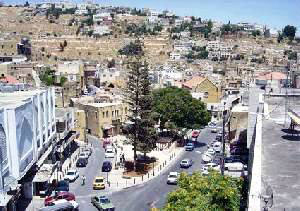 الخشمان يرعى احتفال عيد العمال  في مديرية اشغال محافظة البلقاء