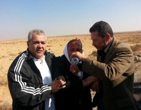 بالصور : إصابة 4 أردنيين من مؤيدي الأسد بتفجير حافلتهم في سوريا