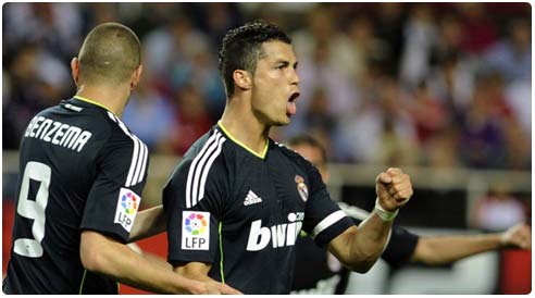 ريال يكتسح أشبيليه وينتظر تعثر برشلونة