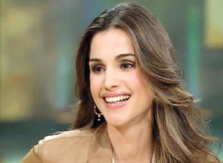 صورة ... الملكة رانيا مع الفنانة يسرى في عيد الأم صورة ... الملكة رانيا مع الفنانة يسرى في عيد الأم