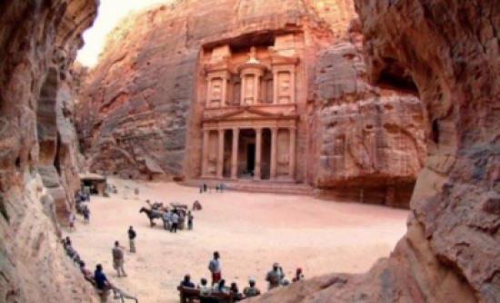 50 دينارا رسوم دخول السائح العربي للبترا 50 دينارا رسوم دخول السائح العربي للبترا