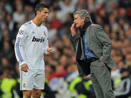 رونالدو لبيريز: أنا أو مورينيو في النادي رونالدو لبيريز: أنا أو مورينيو في النادي