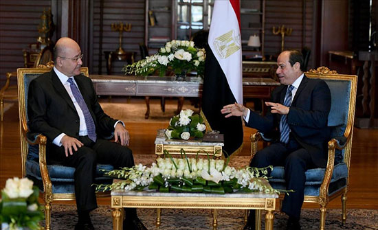 عراقيون يستنكرون غياب علمهم عن لقاء صالح والسيسي