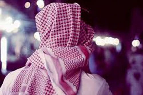 بعد تصويره عارياً.. هكذا حكمت محكمة دبي على امرأة ورجلين ابتزوا سائحًا سعوديًّا! بعد تصويره عارياً.. هكذا حكمت محكمة دبي على امرأة ورجلين ابتزوا سائحًا سعوديًّا!