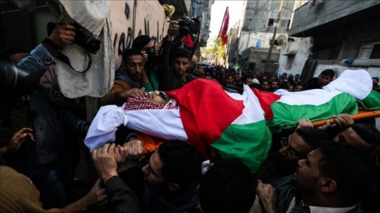 إسرائيل تسلم جثامين الفلسطينيين الثلاثة الذين قتلتهم في "الأقصى" إسرائيل تسلم جثامين الفلسطينيين الثلاثة الذين قتلتهم في "الأقصى"