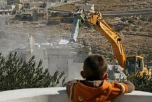 اهالي سلوان يتظاهرون احتجاجا على نية الاحتلال هدم منازلهم 