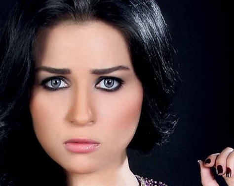 بالفيديو - مي عزالدين تتلقي مكالمة من والدها تدفعها للبكاء على الهواء.. وعمرو أديب: "هاتولها مناديل دي بتسيح" بالفيديو - مي عزالدين تتلقي مكالمة من والدها تدفعها للبكاء على الهواء.. وعمرو أديب: "هاتولها مناديل دي بتسيح"