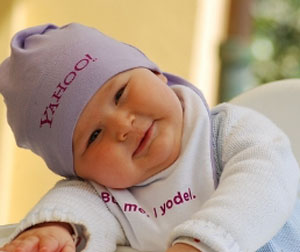 تزوجا من خلال الإنترنت وانجبا " يـاهو" 