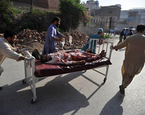 عشرات القتلى بتفجر في بيشاور  