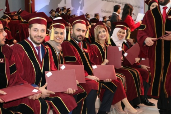 حفل تخريج " الشرق الأوسط " في بث حي ومباشر حفل تخريج " الشرق الأوسط " في بث حي ومباشر