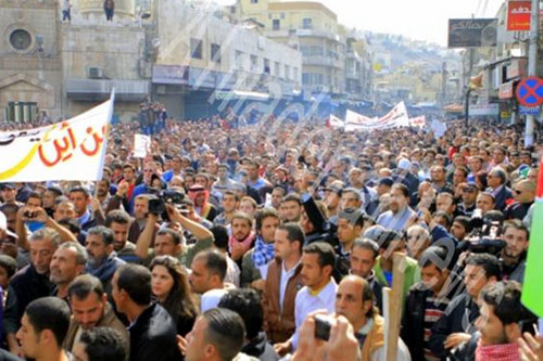 لجنة الحريات في نقابة المحامين تؤكد على حق التظاهر السلمي