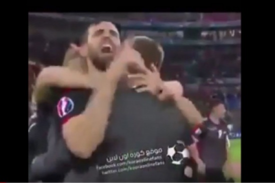 بالفيديو: لاعب الباني يصرخ بالعربية: "الحمد الله" بعد فوزه