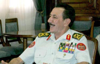 الفريق اول الركن الزبن يستقبل مسؤولا عسكريا امريكيا الفريق اول الركن الزبن يستقبل مسؤولا عسكريا امريكيا