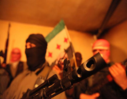 الجيش الحر يتقدم في حمص وحماة ويستهدف معاقل النظام في اللاذقية وحلب الجيش الحر يتقدم في حمص وحماة ويستهدف معاقل النظام في اللاذقية وحلب