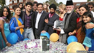 اعتقال مسلمتين لقتلهما بنتيهما بسبب هروبهما مع رجلين هندوسيين 