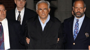 شتراوس-كان مثل أمام المحكمة في نيويورك