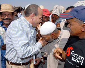 استقالة صديق ملك المغرب 