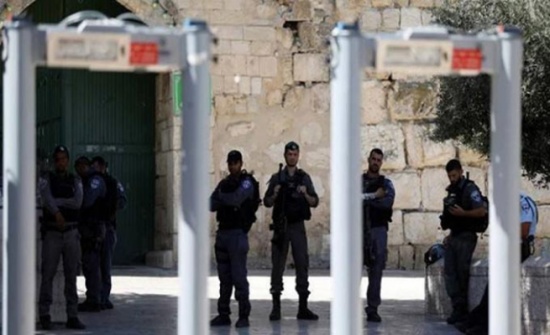 إسرائيل تؤكد أن البوابات الالكترونية ستبقى قائمة عند الأقصى