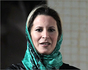 زوجة القذافي وابنته إلى تونس 