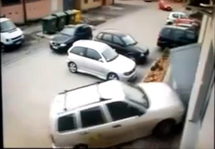 عندما تسوق المرأة 