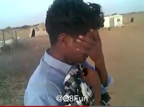 هندي يبكي من هول الصدمه بالبر بأول يوم له !