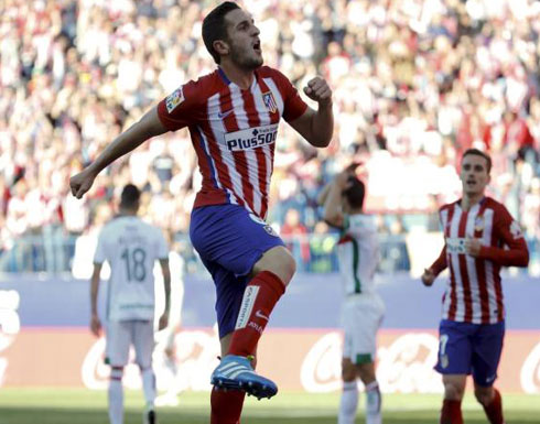 أتلتيكو يفوز ويشدد الخناق على برشلونة أتلتيكو يفوز ويشدد الخناق على برشلونة