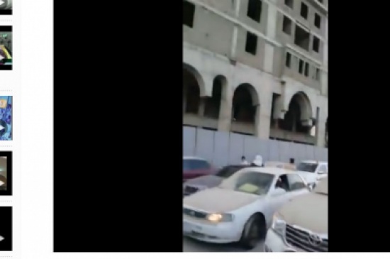 بالفيديو : هدم فندق قرب الحرم النبوي كاد يتسبب بكارثة وألحق أضراراً بالسيارات بالفيديو : هدم فندق قرب الحرم النبوي كاد يتسبب بكارثة وألحق أضراراً بالسيارات