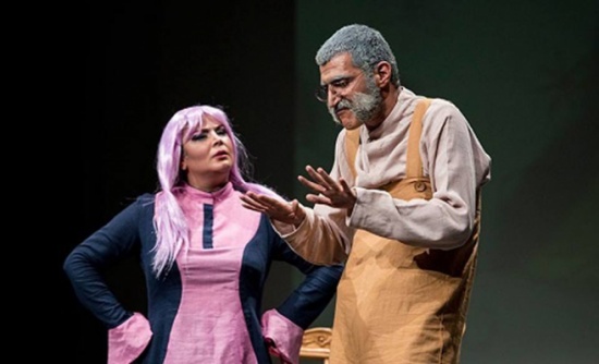 إيران توقف مسرحية بسبب “باروكة” إحدى الممثلات