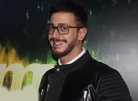 فيديو نادر لسعد المجرد خلال اشتراكه في برنامج للمواهب فيديو نادر لسعد المجرد خلال اشتراكه في برنامج للمواهب