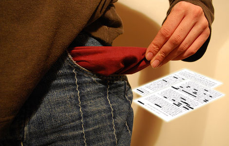 قالت له : ملايينك ( بح ) فاشتكاها للملك 