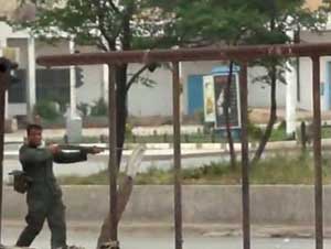 سوريا.. 5 قتلى وعشرات الجرحى بحمص وأنباء عن مجازر بـ"ريف إدلب"