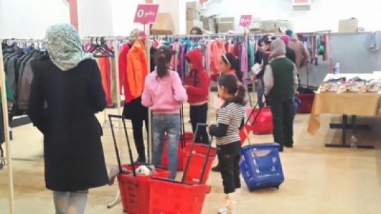 حملة تبرعات بجامعة البترا لصالح بنك الملابس الخيري