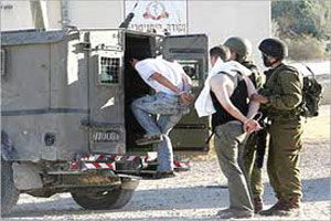 الاحتلال يعتقل 9 فلسطينيين في الضفة الغربية 