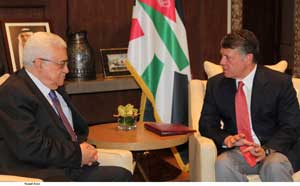 الملك يلتقي الرئيس الفلسطيني