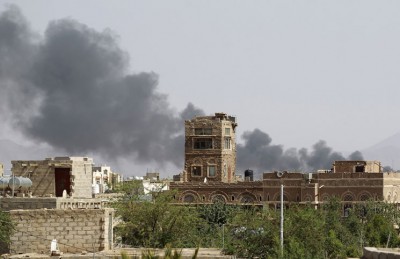 مصادر يمنية : طيران التحالف يقصف مقرات الحوثيين في صعدة والبيضاء مصادر يمنية : طيران التحالف يقصف مقرات الحوثيين في صعدة والبيضاء