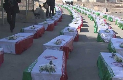 بغداد تسلّم طهران رفات 76 جندياً إيرانياً قضوا بالحرب بين البلدين