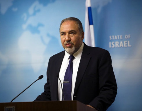 ليبرمان يطالب بسن قانون جديد لاعدام الفلسطينيين وعدم تطبيقه على الاسرائيليين ليبرمان يطالب بسن قانون جديد لاعدام الفلسطينيين وعدم تطبيقه على الاسرائيليين
