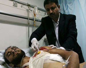 قتلى في قصف لمنزل الأحمر بصنعاء 