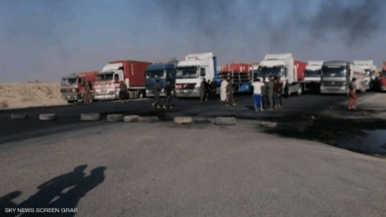 العراق.. متظاهرون يقطعون الطرق ويعطلون "حركة النفط"