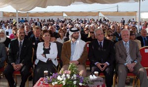 الامير هاشم بن الحسين يرعى تخريج طلبة مدارس الامير حمزة الامير هاشم بن الحسين يرعى تخريج طلبة مدارس الامير حمزة