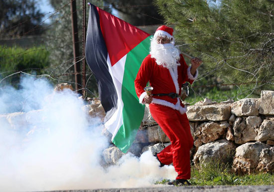 شهيد وعشرات الاصابات خلال مواجهات في غزة وفي الضفة