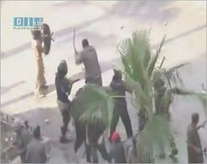 سوريون ينظمون جمعة "حماة الديار" 