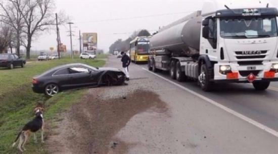 بالصور: شقيق ميسي يتعرض لحادث سير مع شاحنة بالصور: شقيق ميسي يتعرض لحادث سير مع شاحنة