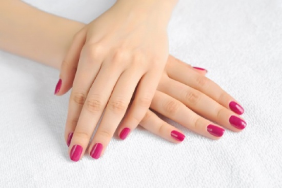 أفضل الخلطات الطبيعية لإطالة الأظافر فى اسبوعين